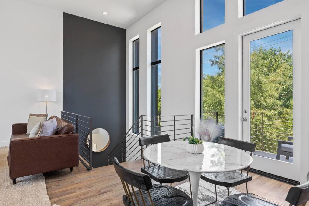 Beautiful Perfectly Located Luxury 2 Bed Townhome Dallas Exterior photo