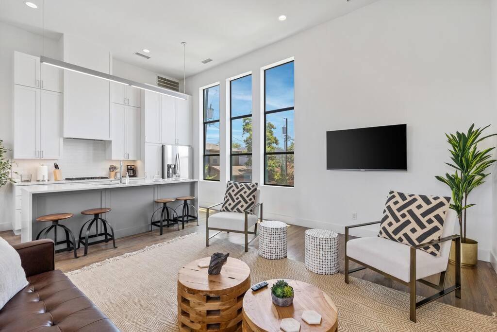 Beautiful Perfectly Located Luxury 2 Bed Townhome Dallas Exterior photo