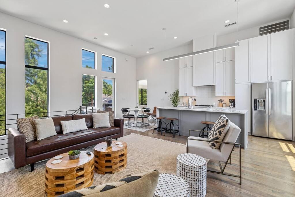 Beautiful Perfectly Located Luxury 2 Bed Townhome Dallas Exterior photo