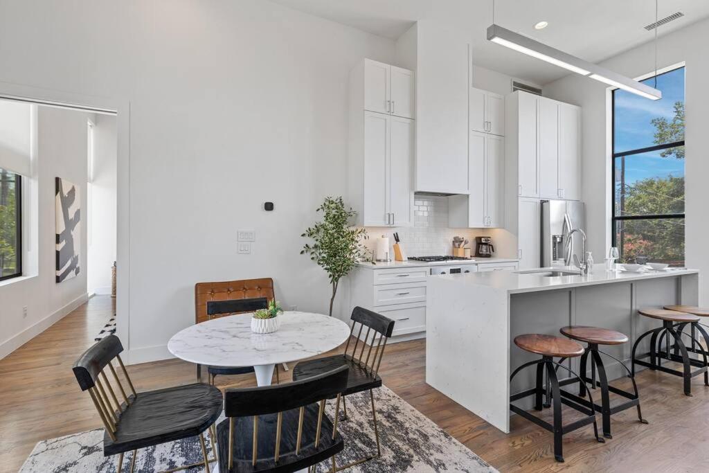 Beautiful Perfectly Located Luxury 2 Bed Townhome Dallas Exterior photo